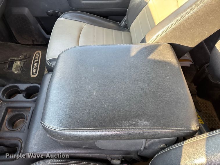 image for item ED2266 2012 Dodge Ram 5500 bucket truck