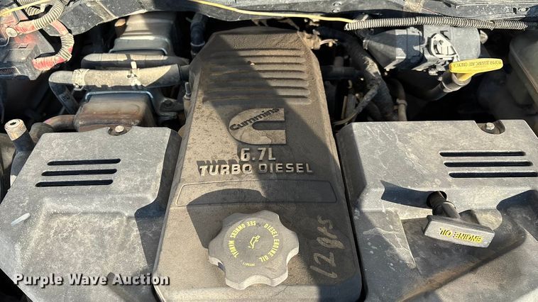 image for item ED2266 2012 Dodge Ram 5500 bucket truck