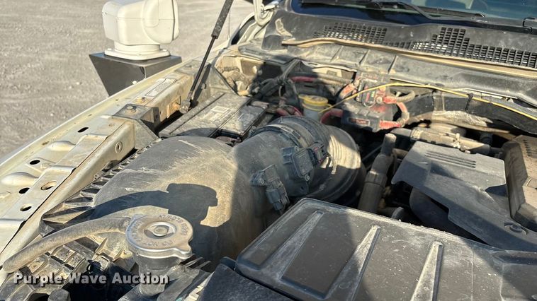 image for item ED2266 2012 Dodge Ram 5500 bucket truck