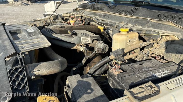 image for item ED2266 2012 Dodge Ram 5500 bucket truck