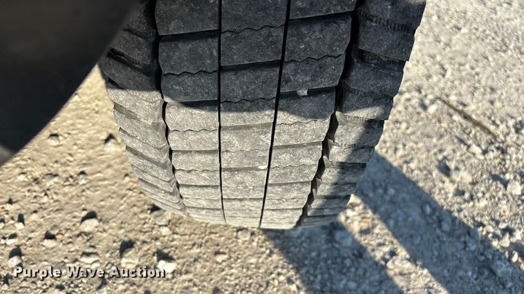 image for item ED2266 2012 Dodge Ram 5500 bucket truck