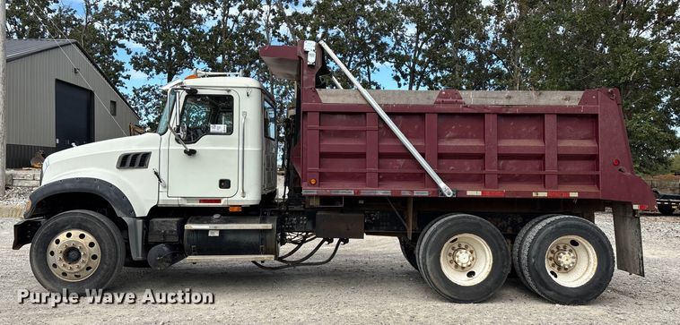 image for item ED2274 2008 Mack Granite dump truck