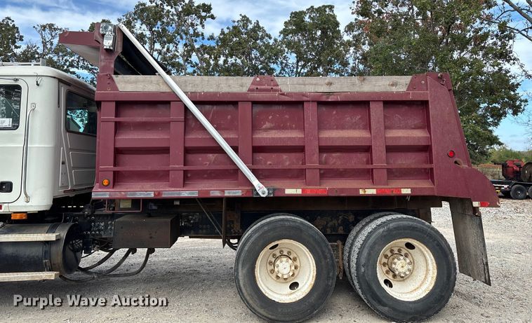 image for item ED2274 2008 Mack Granite dump truck