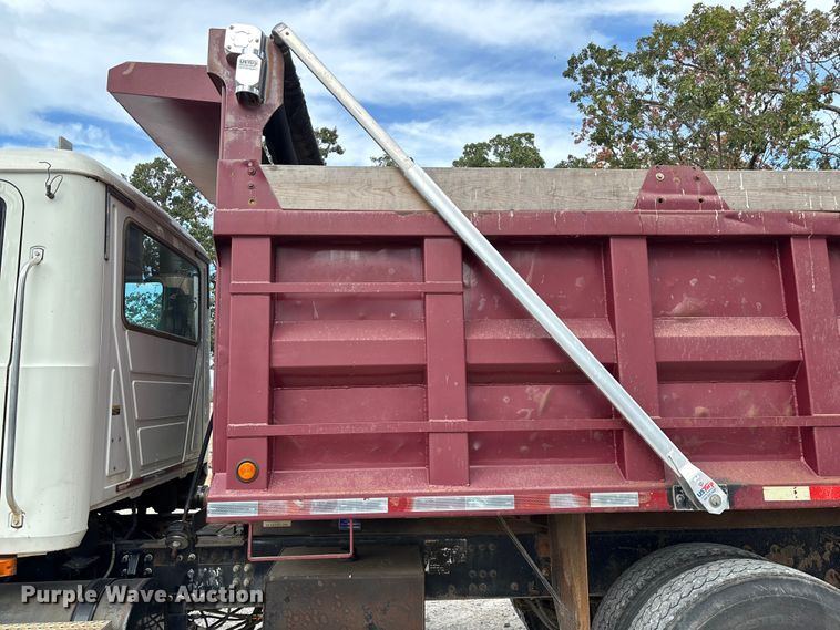 image for item ED2274 2008 Mack Granite dump truck