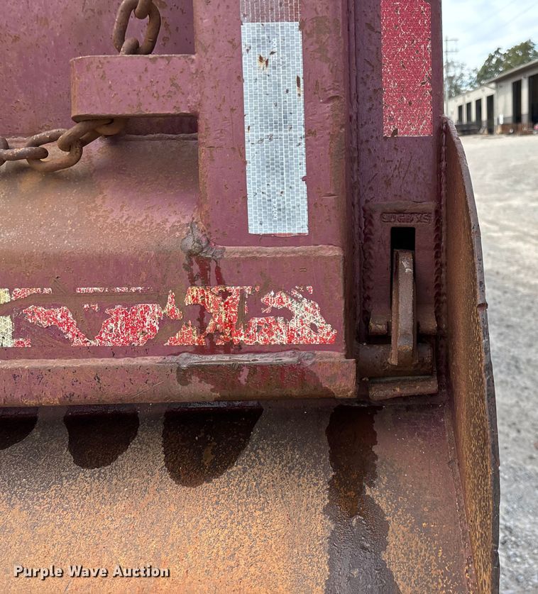 image for item ED2274 2008 Mack Granite dump truck