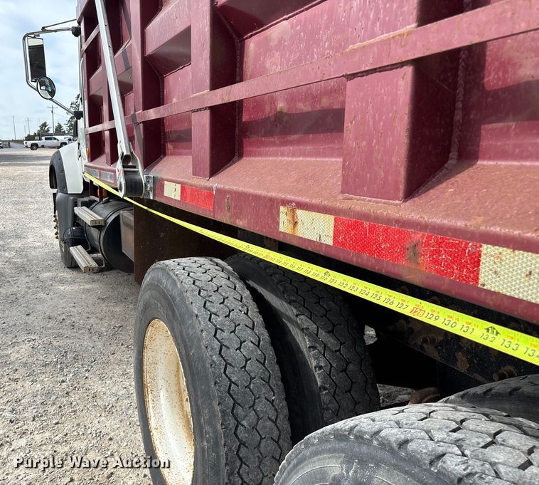 image for item ED2274 2008 Mack Granite dump truck