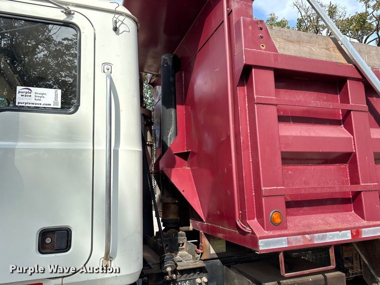 image for item ED2274 2008 Mack Granite dump truck