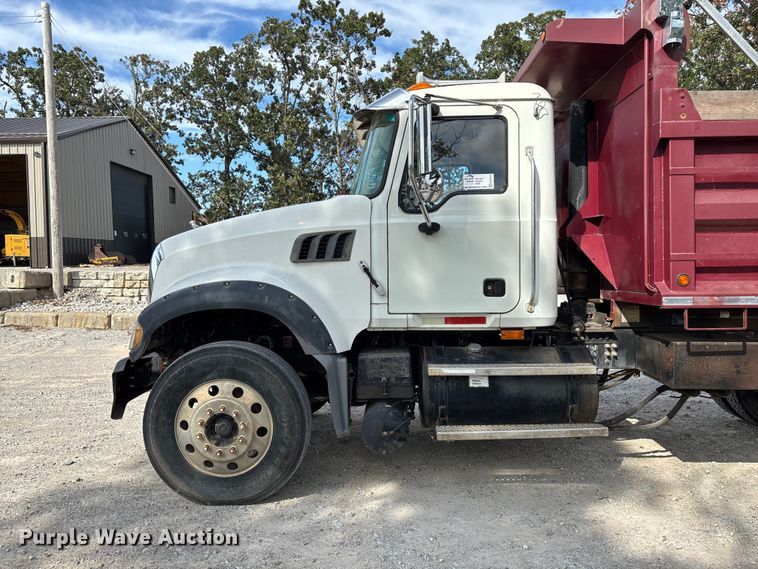 image for item ED2274 2008 Mack Granite dump truck
