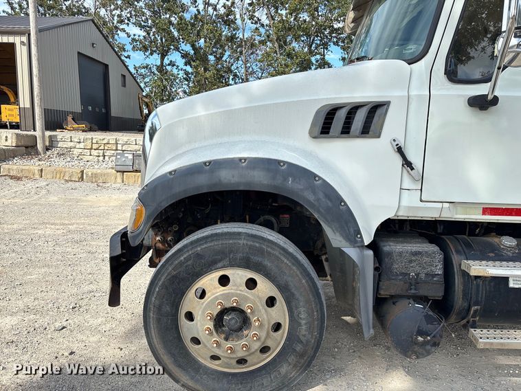 image for item ED2274 2008 Mack Granite dump truck