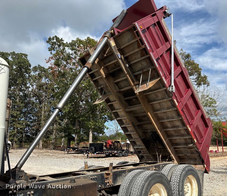 image for item ED2274 2008 Mack Granite dump truck
