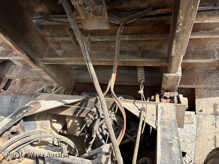 image for item ED2274 2008 Mack Granite dump truck