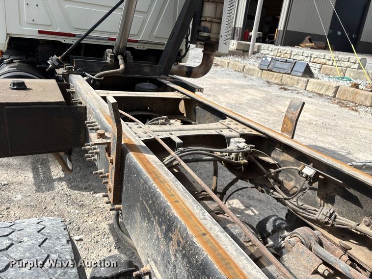 image for item ED2274 2008 Mack Granite dump truck