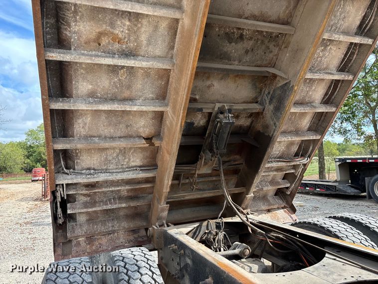 image for item ED2274 2008 Mack Granite dump truck