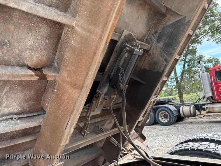 image for item ED2274 2008 Mack Granite dump truck