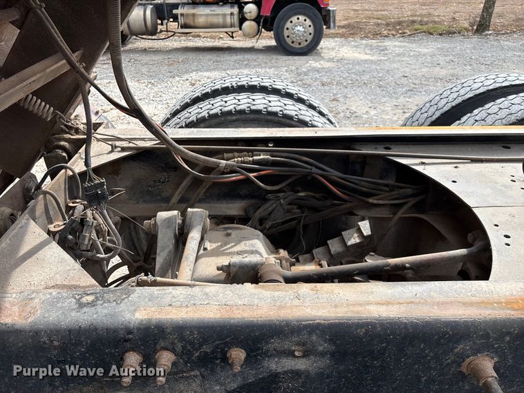 image for item ED2274 2008 Mack Granite dump truck
