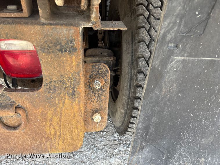 image for item ED2274 2008 Mack Granite dump truck