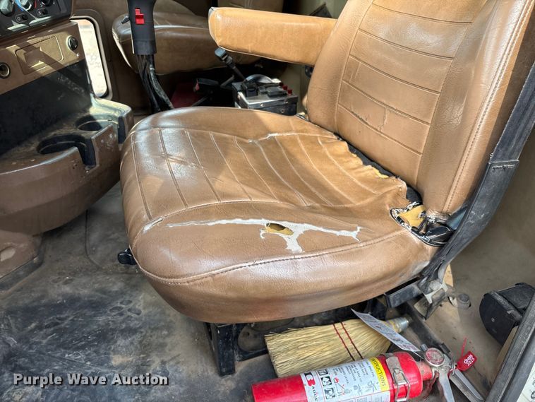 image for item ED2274 2008 Mack Granite dump truck