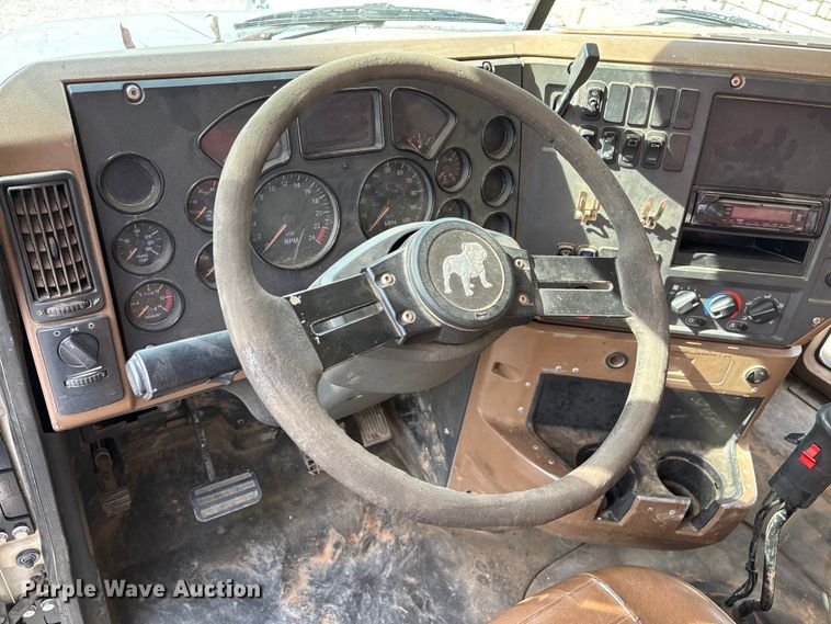 image for item ED2274 2008 Mack Granite dump truck