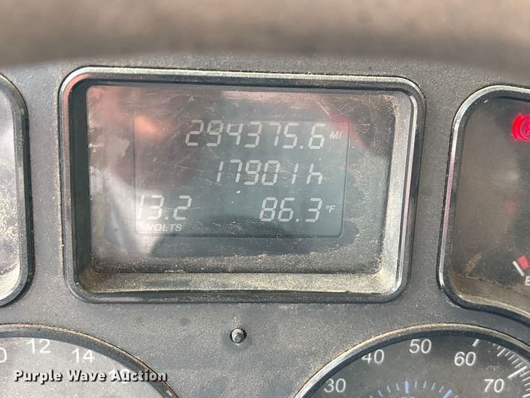 image for item ED2274 2008 Mack Granite dump truck