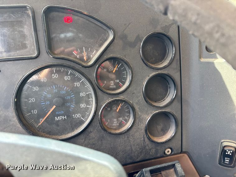 image for item ED2274 2008 Mack Granite dump truck