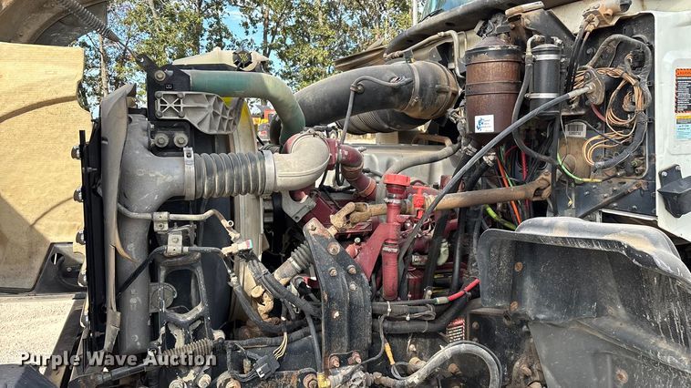 image for item ED2274 2008 Mack Granite dump truck