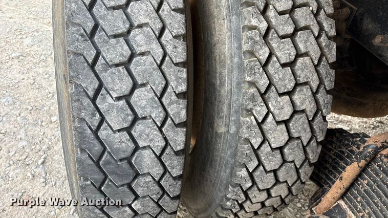 image for item ED2274 2008 Mack Granite dump truck