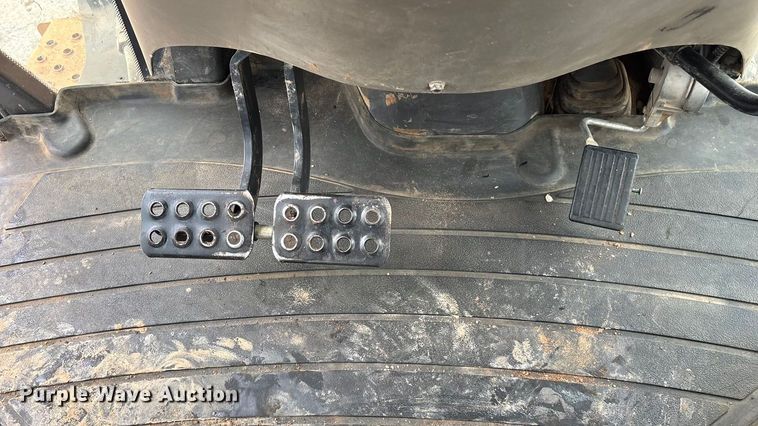 image for item ED2275 2015 Case 580 Super N backhoe