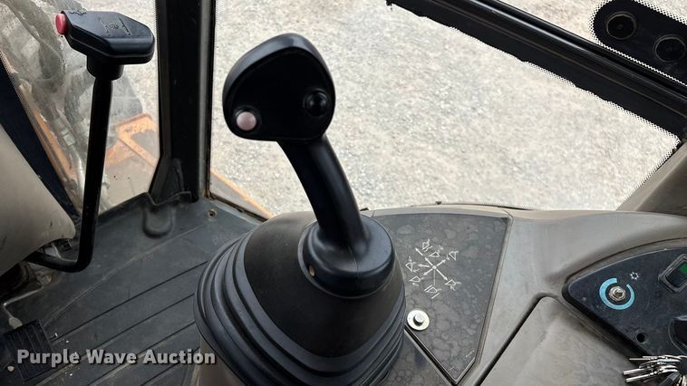 image for item ED2275 2015 Case 580 Super N backhoe