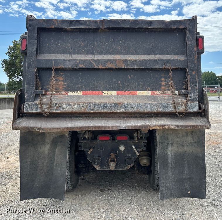 image for item ED2276 2001 Mack RD dump truck