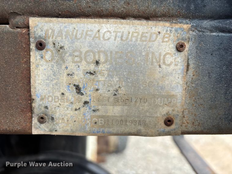 image for item ED2276 2001 Mack RD dump truck