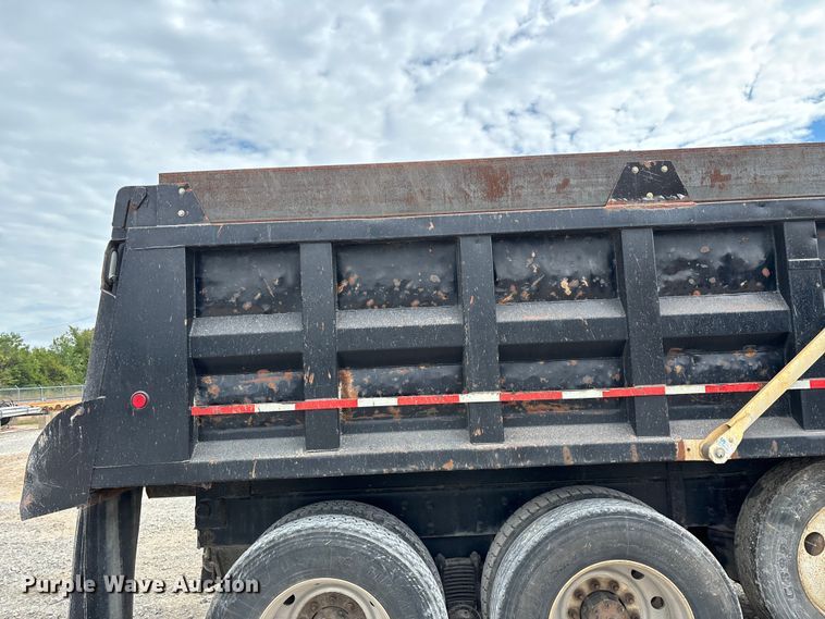 image for item ED2276 2001 Mack RD dump truck