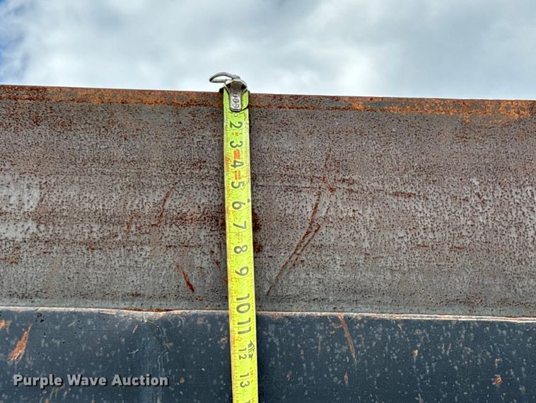 image for item ED2276 2001 Mack RD dump truck