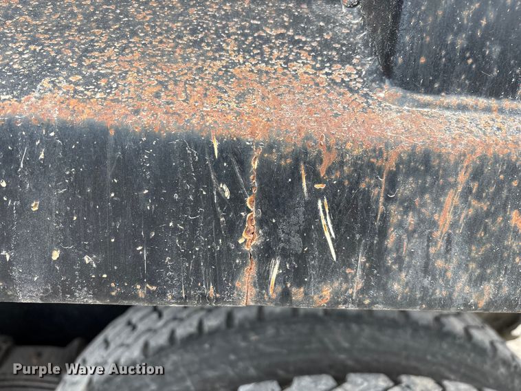 image for item ED2276 2001 Mack RD dump truck