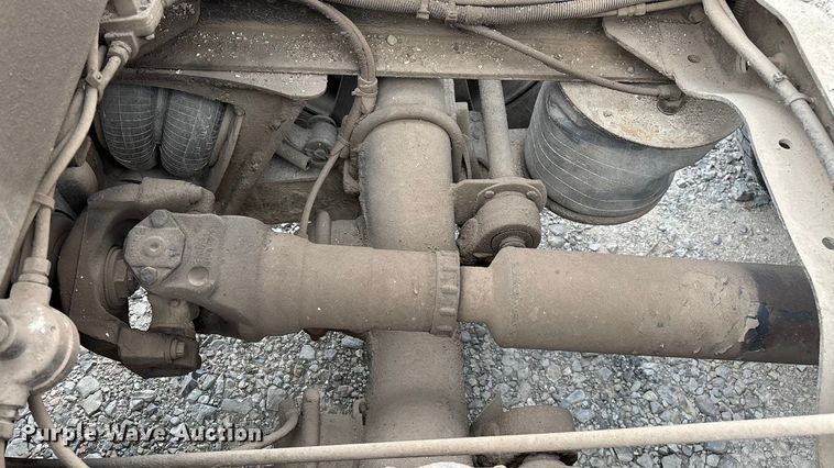 image for item ED2276 2001 Mack RD dump truck