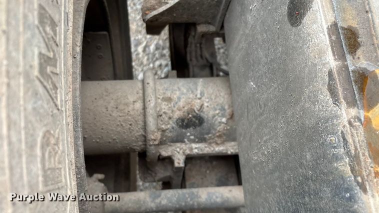 image for item ED2276 2001 Mack RD dump truck