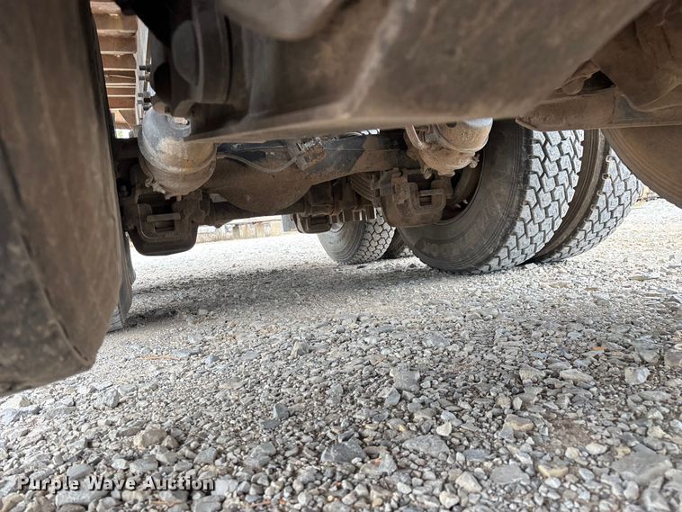 image for item ED2276 2001 Mack RD dump truck