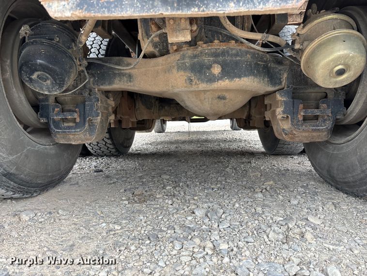 image for item ED2276 2001 Mack RD dump truck