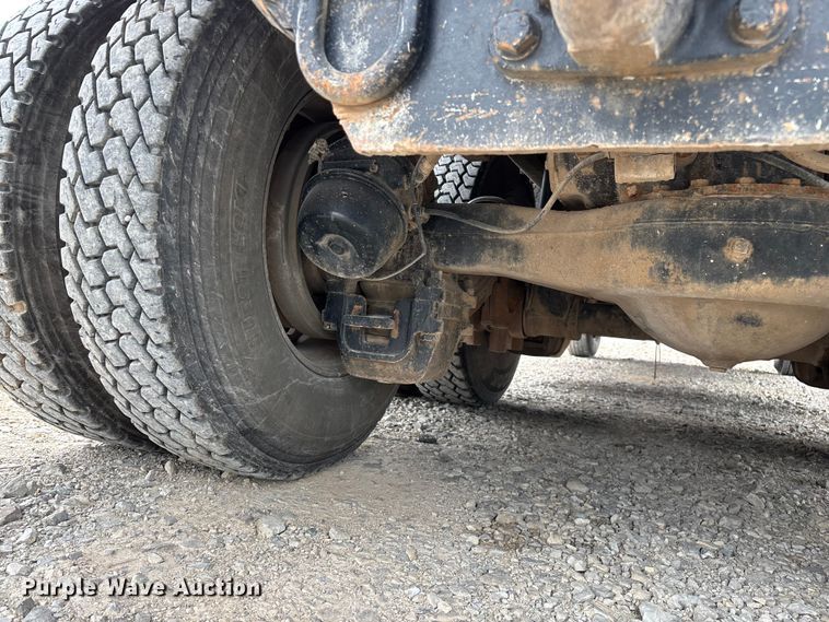 image for item ED2276 2001 Mack RD dump truck