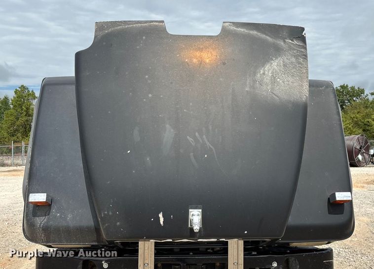 image for item ED2276 2001 Mack RD dump truck