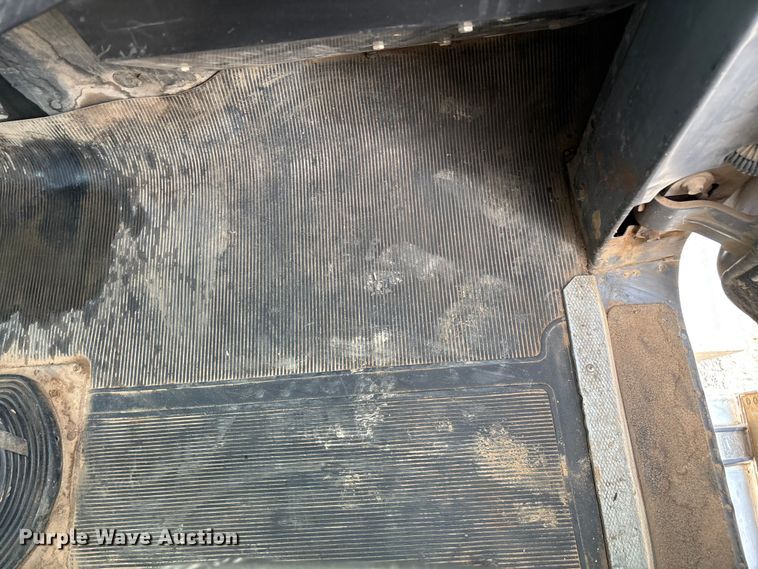 image for item ED2276 2001 Mack RD dump truck