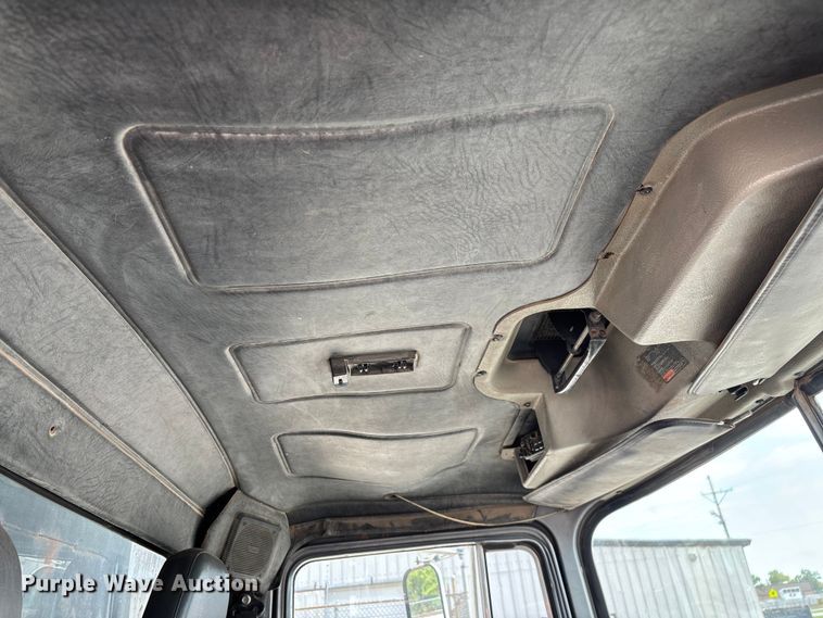 image for item ED2276 2001 Mack RD dump truck