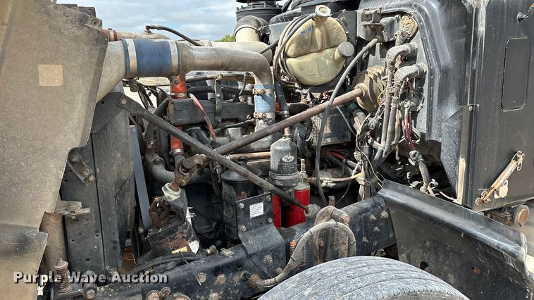 image for item ED2276 2001 Mack RD dump truck