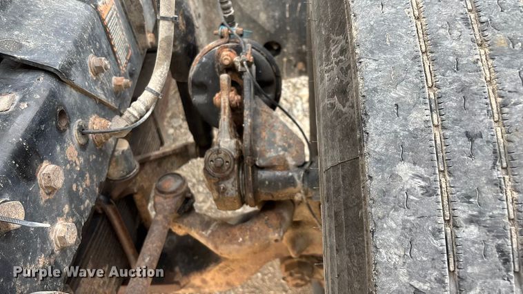 image for item ED2276 2001 Mack RD dump truck