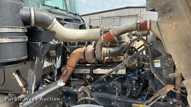 image for item ED2276 2001 Mack RD dump truck