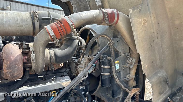 image for item ED2276 2001 Mack RD dump truck