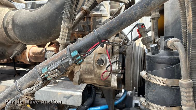 image for item ED2276 2001 Mack RD dump truck