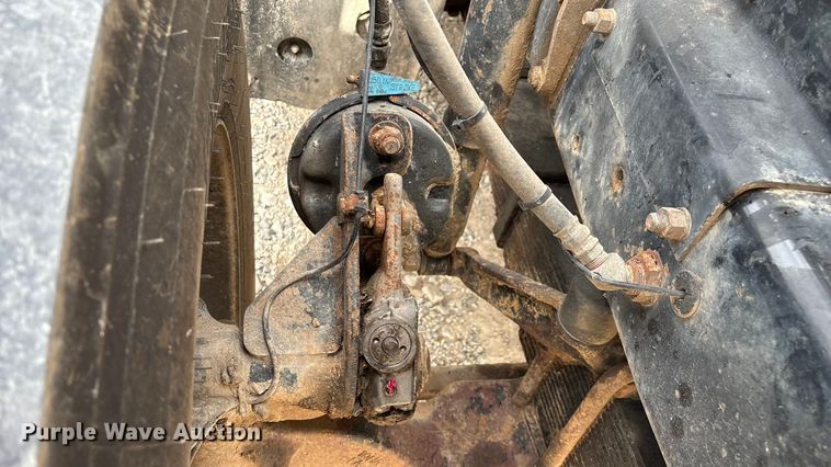 image for item ED2276 2001 Mack RD dump truck