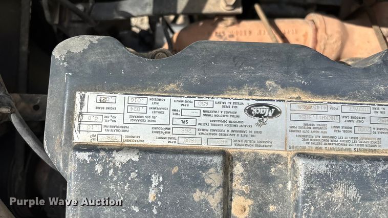 image for item ED2276 2001 Mack RD dump truck