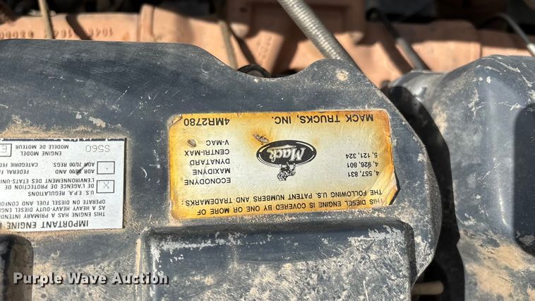 image for item ED2276 2001 Mack RD dump truck