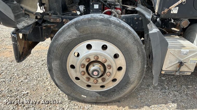 image for item ED2276 2001 Mack RD dump truck